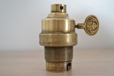 Très bel interrupteur douille ancien en laiton et à clef (Beau bouton-poucier)