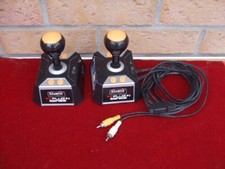 Console de jeux "TV plug in series" avec 35 jeux intégrés à connecter sur TV