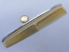 TRES GRAND PEIGNE EN BAKELITE