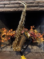 BIG B BUESCHER GOLD LACQUER