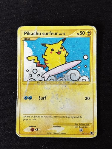Carte pokémon pikachu surfeur - pikachu,