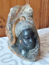 ANCIENNE SCULPTURE D'UNE TÊTE