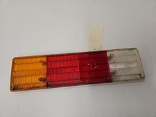 Feu arriere principal droit