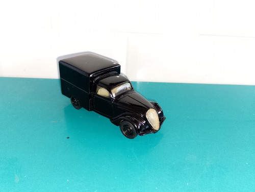 2607261 voiture peugeot - voiture, 1/43