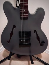 Fender Tom DeLonge Starcaster