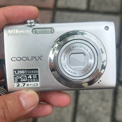 Nikon coolpix s3000 - coolpix, ccd