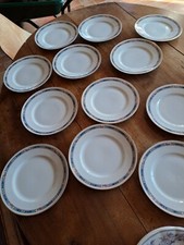 12 Assiettes  Limoge  Bernardaux &C