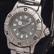 Montre analogique ronde à quartz SEIKO Scuba 200M 7N85-0040 Air Divers grise JP