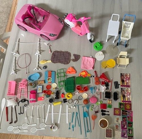 Lot 100 barbie other - &,