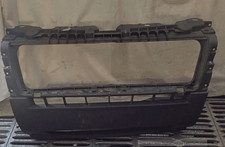 enjoliveur pare-choc avant