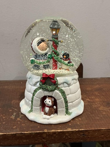 Hallmark christmas snow - hallmark,