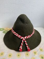 Ancien Chapeau Feutre Tyrolien Cordon Rouge Blanc Deco Déguisement 