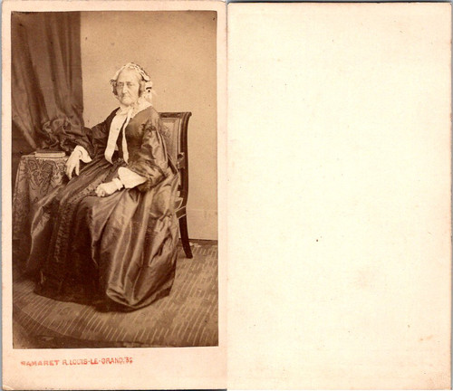Cdv femme âgée pose - en,