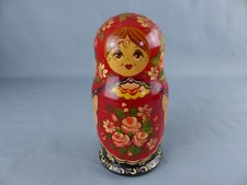 Poupée russe MATRIOCHKA x 5 , très bon état , décors roses , signé