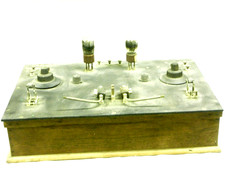 ?? ANCIEN POSTE A GALENE RADIO TSF A 4 AMPOULES EXTERIEUR BAKELITE ET BOIS