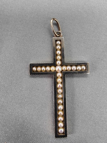 Superbe croix blanc - croix, or
