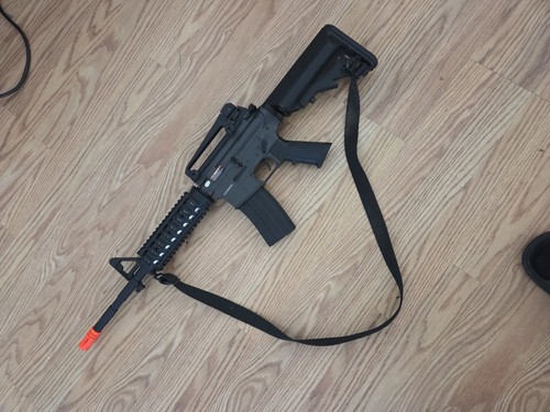 Ukarms carbine aeg - m4,