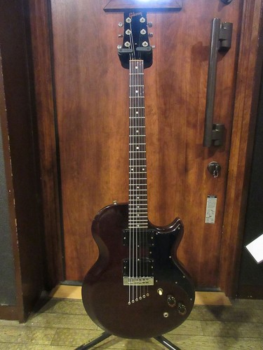 Gibson deluxe wine - wine, red