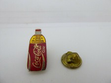 Pin's Pins Pin Badge BOUTEILLE COCA COLA / 20 ANS FLUNCH / DRINK / TOP !
