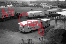VEHICULES DU CIRQUE PINDER