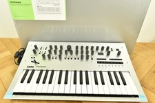 Synthétiseur analogique polyphonique KORG Minilogue avec adaptateur secteur...