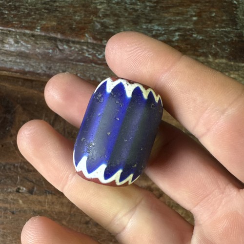 Ancienne grosse perle chevron - perle,