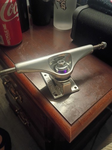 Venture skateboard truck - venture,