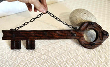 porte clés ancien en bois