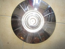 1 ENJOLIVEUR POUR PEUGEOT 304