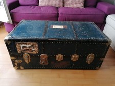 Malle armoire de voyage ancienne Nathan Travelling, Rathan Furniture Co