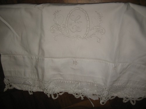 Ancienne taie oreiller en - d',