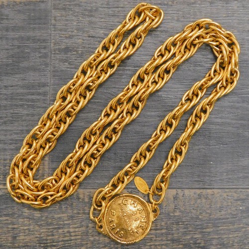 Collier pendentif chanel - collier,