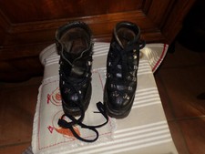 Anciennes chaussures de ski enfant en cuir, "pointure 31,FIT sport,montagne,chal