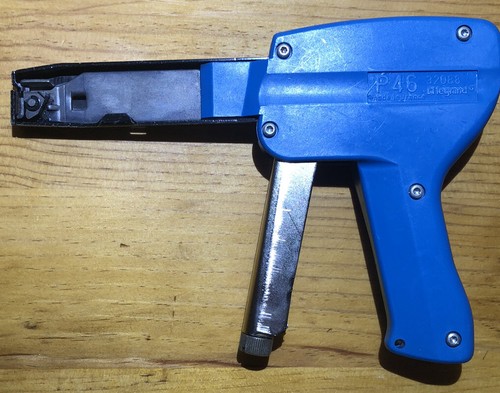 Pince p46 legrand - pince, colring