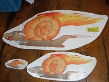 ensemble trois autocollants