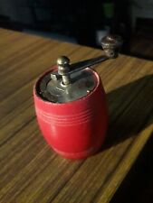 Moulin à poivre ancien en