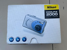 ---NIKON COOLPIX 2000 2.0 MP  CAMERA NUMERIQUE BEL ETAT---