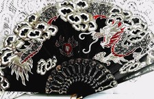 Très joli éventail chinois