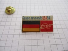 FOOTBALL WORLD CUP 94 GERMANY - COCA COLA VINTAGE PIN - PRIVATE COLLECTION - us6