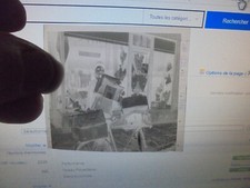 Ancien Négatif d'une Ancienne Photo d'un Ancien Facteur à Vélo livrant ses Colis