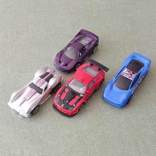 Hot wheels lot miniatures - wheels, 4