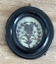 Reliquaire ancien en fleurs