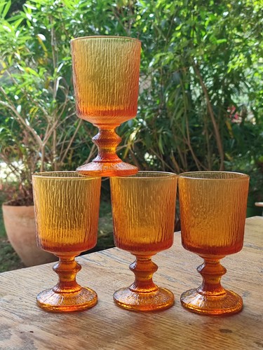 Anciens verres pied - 4,