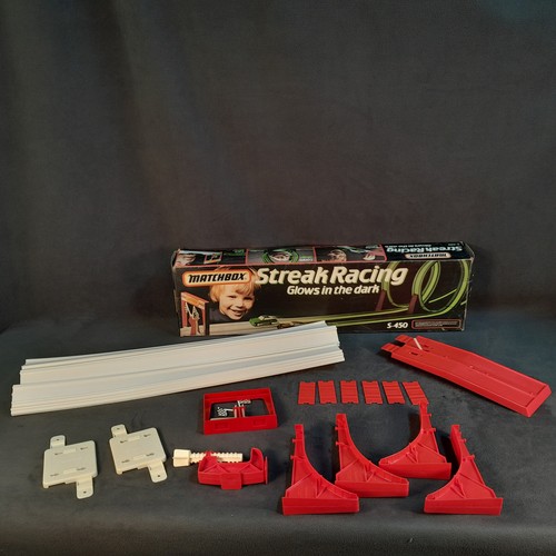 Circuit course matchbox - circuit, de
