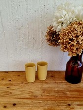 2 gobelets jaune Tupperware