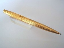 STYLO BILLE DE PRESTIGE S.T. DUPONT OLYMPIO PLAQUE OR MOTIFS STRIES J420