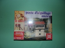 JOUEF maquette à monter poste
