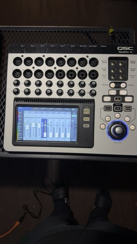 Qsc touchmix compact - qsc,