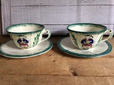 2 tasses et soucoupes breton vaisselle ancienne Bretagne style henriot quimper