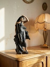 Grande statuette platre ou